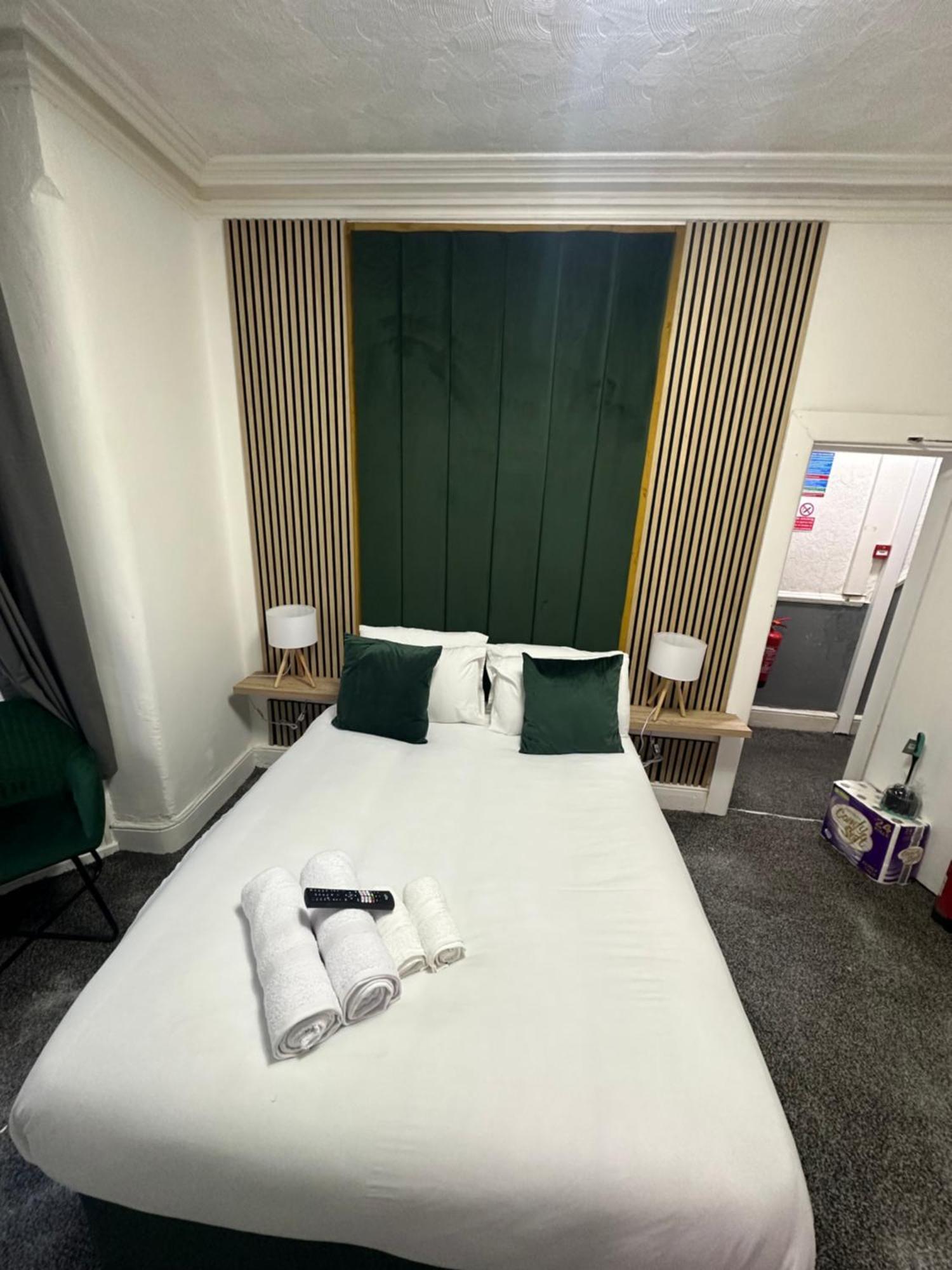 Tropical Heaven By Luxe Apartment Blackpool